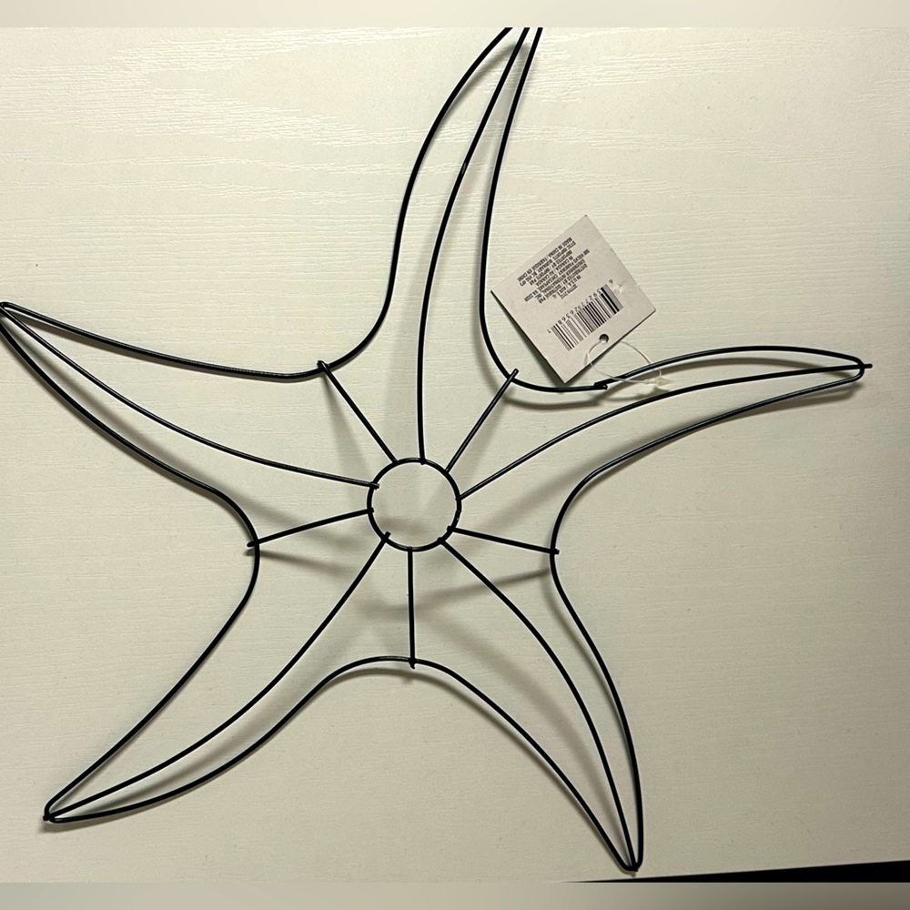 Starfish Wire Wreath Form